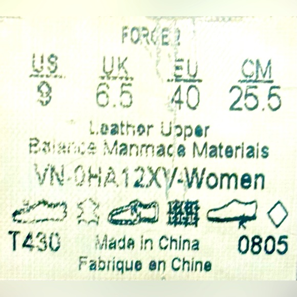 Vans Excellent Condition Black Silver Detailing Leather Upper Women’s Size 9 - Picture 13 of 13